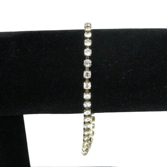 Goldtone Rhinestones Tennis Bracelet 7 In Jewelry Vintage STYLE Delicate - Picture 2 of 3